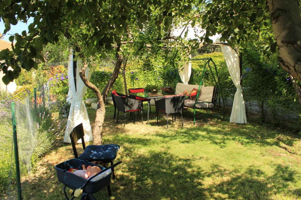 Apartments Petrada Omiš Eksteriør billede