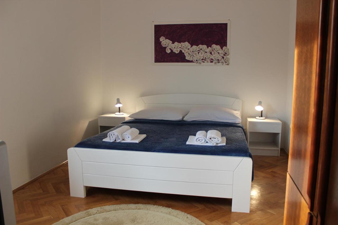 Apartments Petrada Omiš Værelse billede